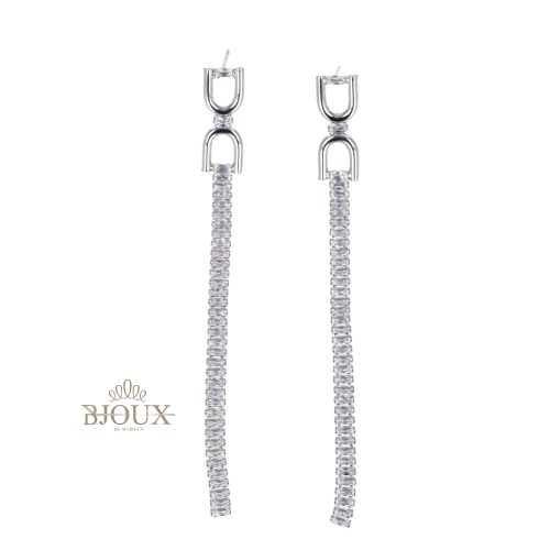 Orecchini con pendenti di strass