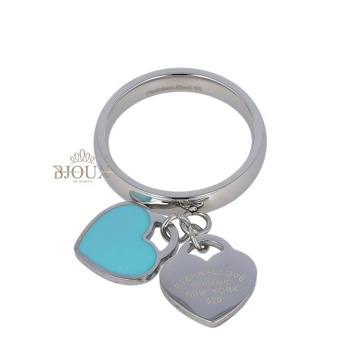 Anello in acciaio con cuore pendente