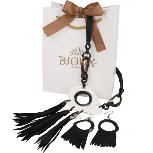 Parure collana pelle con madreperla e orecchini abbinati