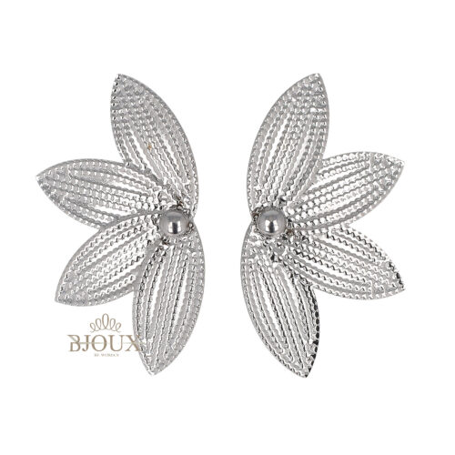 Orecchini in acciaio a fiore lavorato