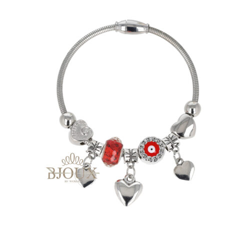 Bracciale occhio rosso con charms cuori e beads